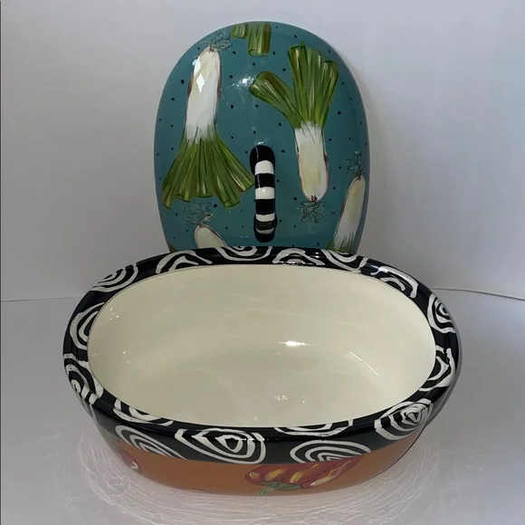Droll Designs Colorful Ceramic Casserole Dish with Lid - Picture 2 of 6